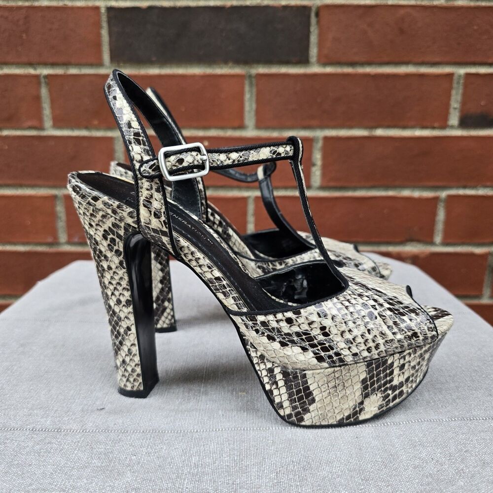 Women's BCBGeneration Snake Print Heels Size 6 1/2 M/ 36.5 Ultra High Heel